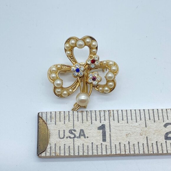 Vintage Gold-Tone Shamrock Brooch With Faux Pearls & Rhinestone Flowers - Picture 9 of 9